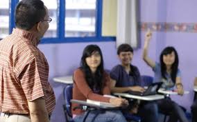 Walaupun sering dianggap sepele oleh sebagian orang, namun kenyataanya surat izin kuliah bisa membantu anda dalam menghindari sanksi dari kampus. Contoh Surat Izin Tidak Masuk Kuliah Kumpulan Contoh Surat Proposal Laporan