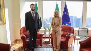 رئاسة الجمهورية: الرئيس أحمد الشرع يلتقي رئيسة وزراء #إيطاليا جورجيا ميلوني  في مقر البعثة الإيطالية ب #نيويورك بحضور وزير الخارجية أسعد الشيباني وذلك  خلال مشاركة الرئيس الشرع في أعمال الدورة ال80 للجمعية