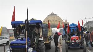 The farmers' tractor rally will begin after the republic day parade ends on tuesday morning. Tiv7w5smm 6efm
