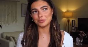 𝐅𝐀𝐂𝐄 𝐂𝐋𝐀𝐈𝐌𝐒 ― females.