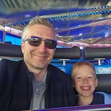 Martin McElroy (@MartinMcElroy2)