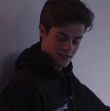 Villainous & Fabulous — Play Me (Skam