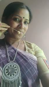 Nothing like a global stage to draw attention to Indian handloom, is there.  Which is why chose to showcase 3 hand-woven sarees in a TWO day symposium..  even if it meant, like