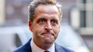 Hugo de jonge toont volgende week meer hugo de. Hugo De Jonge Wacht Dinsdag Zwaar Debat Over Vaccinatiebeleid Linda Nl