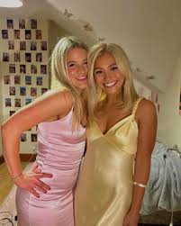 J-GLO Spray Tanning added a new...