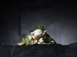 Apollorecettes Com Cuisses De Grenouille A La Creme D Ail Et Chips De Persil Cuisse De Grenouille Grenouille Chips
