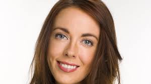 Bhí guth ag mná ariamh, ach níor cloiseadh é go dtí le deireanaí