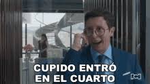 Tiene magia en sus manos y, sobre todo, un ojo especial para encontrar la belleza en todo ser humano. Canalrcn S Gifs On Tenor