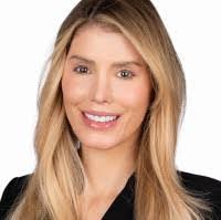 Colleen Doering's Instagram, Twitter & Facebook