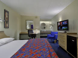 Red Roof Inn Cleveland East Willoughby Willoughby Oh United States Red Roof Inn Red Roof Hotel