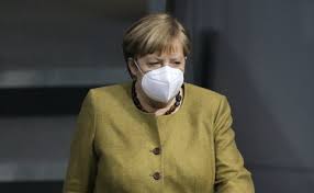 Da mercoledì il vaccino astrazeneca sarà somministrato solo alle persone con più di 60 anni la somministrazione del vaccino di astrazeneca era già stata sospesa in europa a inizio marzo dopo. Bomba Di Berlino La Germania Sospende Il Vaccino Astrazeneca Cosi Crolla Tutto Il Tempo