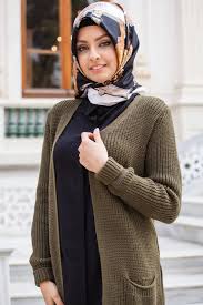 Sedanur Tesettur Orgu Desen Hirka Modelleri Moda Tesettur Giyim Moda Moda Stilleri Hirkalar