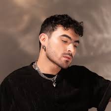 Ｄｅｎｎｉｓ·Ｓｗｅｅｔ🍬 (@DennisSweet_)