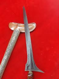 Keris luk 08 dhapur !engkelat meski jumlahnya #ukup banyak tetapi peminatnya juga. Terpopuler Gambar Dapur Keris Dapur Minimalis