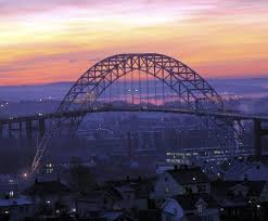 Han ligg omkring munningen og det nedre løpet av elva glomma, på vestbreidda nedanfor visterflo, på austbreidda nedanfor busetnaden årum like under sarpsfossen. Fredriksstad Blad Fredrikstad Kommune Gikk Nesten 124 Millioner I Pluss I Fjor