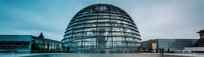 The bundestag and the federal government may merely apply to the mediation committee in an attempt to reach a compromise. Bundestag Phoenix