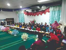 Alhamdulillahhi robiil a'lamiien pada kesempatan kali ini saya masih diberi kesempatan untuk berbagi kebaikan. 55 Kanak Kanak Diraikan Pada Khatam Perdana Wilayahku