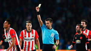 Manchester united have reacted in disbelief to uefa's decision to give the man of the match award to hector moreno on tuesday night in eindhoven, after psv's mexican defender. Nicola Rizzoli Memberi Kartu Merah Kepada Hector Moreno Yang Mencederai Luke Shaw Tribunnews Com Mobile