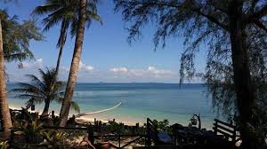On par with international environmental standards, the island's own. Rimba Resort Ferienresidenzen Pulau Sibu