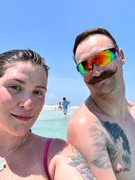 Lori Tabbert's Instagram, Twitter & Facebook