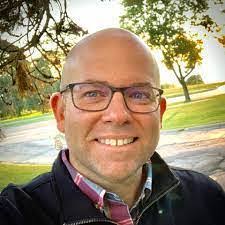 Lori Mielotz's Instagram, Twitter & Facebook