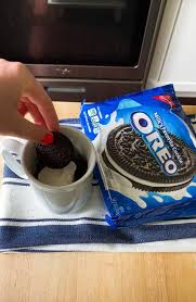 This Popular Oreo Mug Cake That Went Viral On Tiktok Proves That Anyone Can Make A Cake In Minutes With Only Two Ingredients Oreo Cake Mug Cake Microwave Oreo