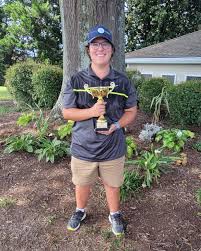 Thank you to everyone who participated in the 2022 Men's and Women's Club  Championships and congratulations to the following winners: Men's  Championship Flight: Gage Foddrell 🏆 Men's First Flight: Jeff Dillman 🏆