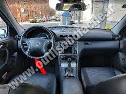 Rear bathroom configuration, with a handy galley and seati. Obd Stecker In Mercedes C Class 203 2000 2007 Einfach Ihren Adapter Finden