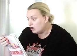 Laura Crew (@lolcrewie)