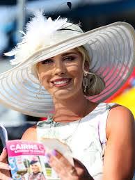 Rowena Petersen's Instagram, Twitter & Facebook