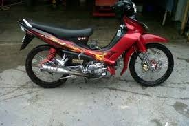Banyak orang yang mengatakan, yamaha jupiter mx king 150 memiliki tampilan yang begitu sporty, modern dan. Kaki Kaki Motor Gede Kalah Mewah Modifikasi Yamaha Jupiter Z Pakai Ban Mobil Netizen S3 Teknik Permodifan Semua Halaman Gridmotor Id
