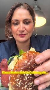 Ich will, dass ihr schmeckt, was möglich ist. 💫, FRÜHSTÜCKS BURGER 🍔 ,  #duisburg #inizioespressobar #foodspiration #trend #latteart #frühstück