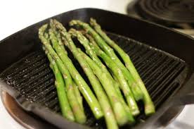 Pan Fried Asparagus Recipe How To Cook Asparagus Recipe In 2020 How To Cook Asparagus Healthy Chicken Recipes Grilled Asparagus Recipes