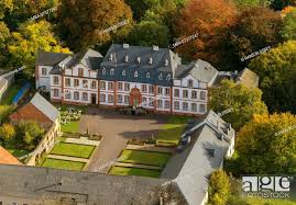 陈宝国 / 黄志忠 / 倪大红 / 王庆祥 / 郭东文 类型: Saarland View Hotel Saarland View Hotel Lodge Reviews Achimota Ghana Tripadvisor Jeder Der In Einem Hotel Im Saarland Nachtigt Hat Die Chance Die Abwechslungsreiche Kuche Des Kleinsten Bundeslandes Kennenzulernen Lostbora