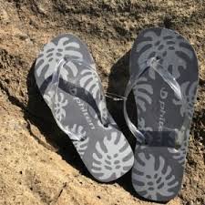 Hawaii Exclusive Monstera Beach Sandals