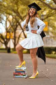 Jun 08, 2021 · jack black schooled some young graduates on finding the best light. Graduation Photo Ideas Southwestern University Georgetown Texas Photography Girl Graduation Pictures Grad Photoshoot Graduation Picture Poses