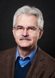 Matthias Ballauff • IRTG 2662 "CHARGING INTO THE FUTURE"