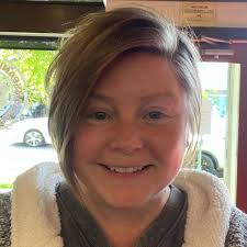 Cheryl Knudsen's Instagram, Twitter & Facebook