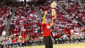 College Basketball Halftime Dogs Show All Star Stunt Dogs Gcu Arizona State Youtube
