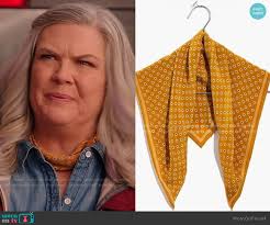 WornOnTV: Gloria's red quilted jacket