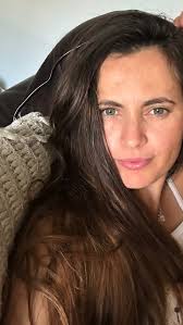 Reel by Rafaela Weber Tricologista (@rafaweber84) · December 21, 2025