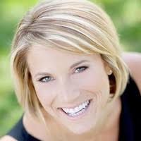 Kristy Mclean's Instagram, Twitter & Facebook