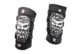 Kali Protectives Aazis Knee Pad Reviews Comparisons