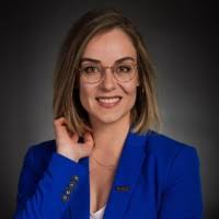 1100+ perfiles de «Cherry»