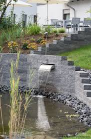 Hang Gekonnt Abfangen In 2020 Steinmauer Garten Gartengestaltung Garten Design Plane