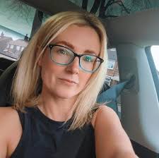 All 8 cygnets are back