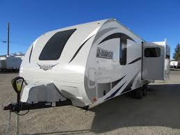 Stretching out to 27 feet, this rv has 1 air conditioning unit, and leveling jacks. Lance Travel Trailers For Sale Near Denver Co Lance Dealer