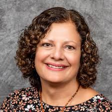 10 Key Takeaways from 100 Podcast Episodes · #SocialSchool4EDU