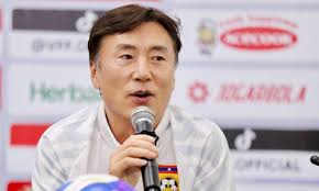 HLV Troussier tăng cường trò cũ lên U22 Việt Nam