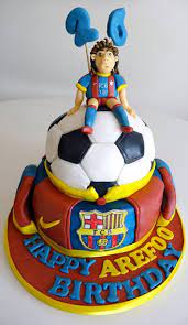 Barcelona legend lionel messi was woken in the middle of the night and given a surprise cake by his argentina teammates to mark his 34th birthday at the copa america on thursday, with footage of the celebration revealed online. Barcelona Messi Cake Fruitbouquets Ae 40987
